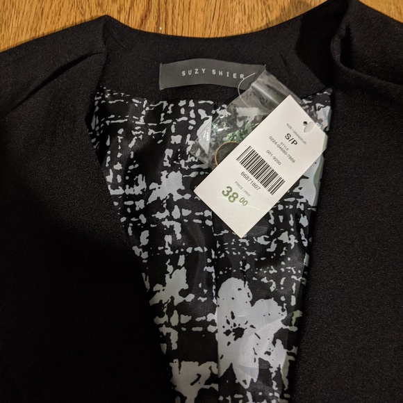 Pretty black blazer - Picture 4 of 4